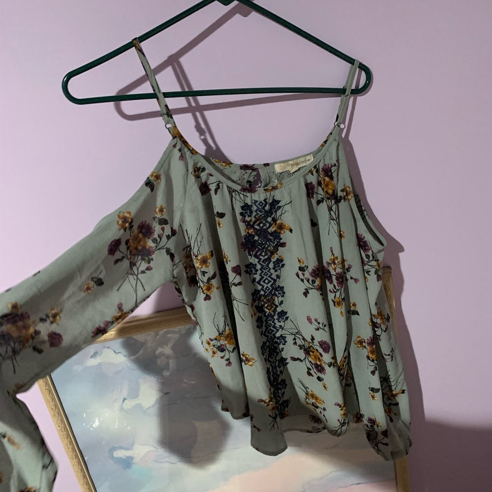 Light weight blouse